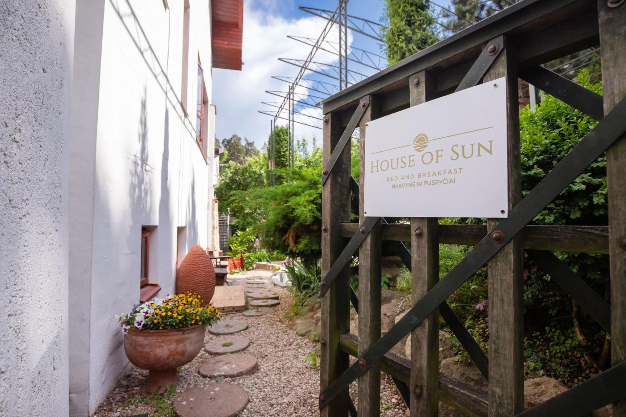 مبيت وإفطار فيلنيوس House Of Sun المظهر الخارجي الصورة